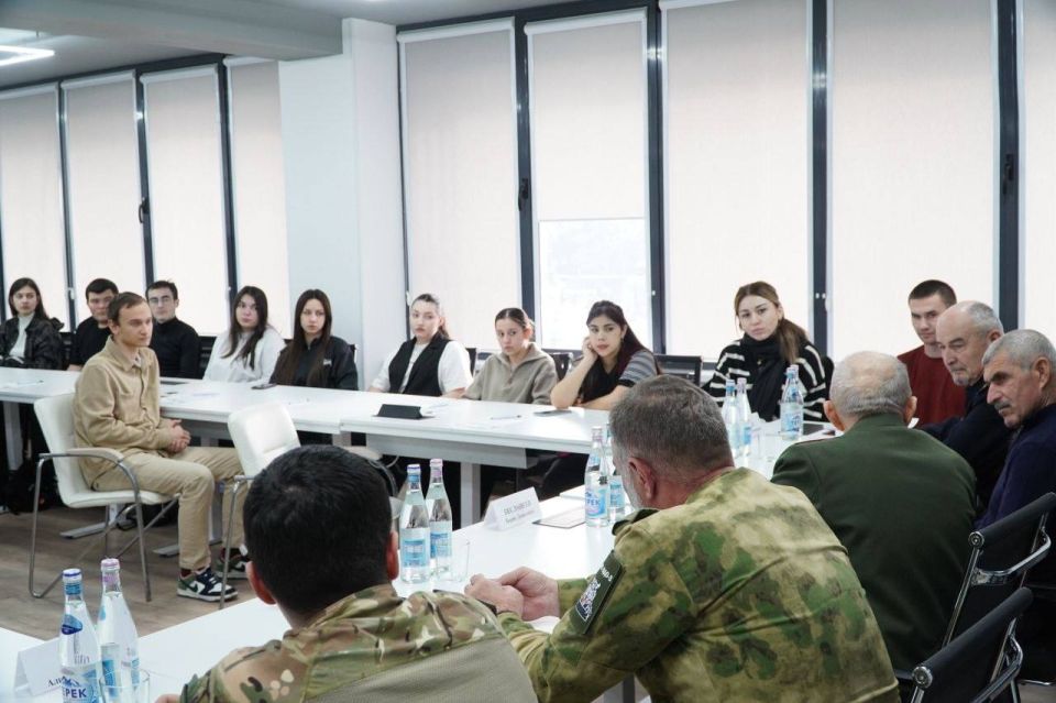 Важный разговор студентов и ветеранов