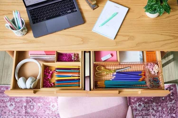 Как навести порядок на рабочем столе перед началом учебного года?