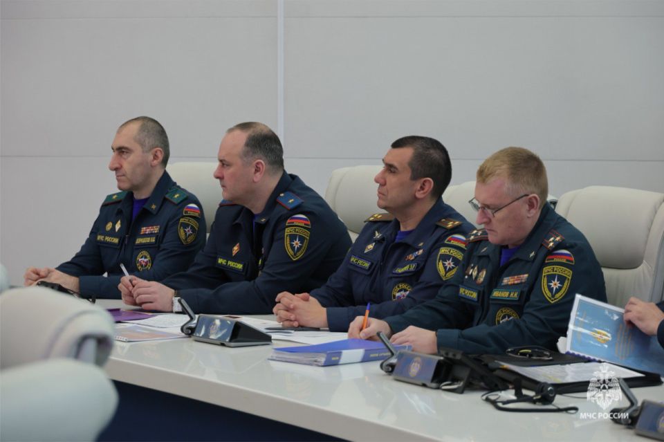 ВрИО начальника Главного управления МЧС России по КБР Эльдар Хашхожев принял участие в учебно-методическом сборе с руководителями территориальных органов и расширенном заседании коллегии чрезвычайного ведомства России за...