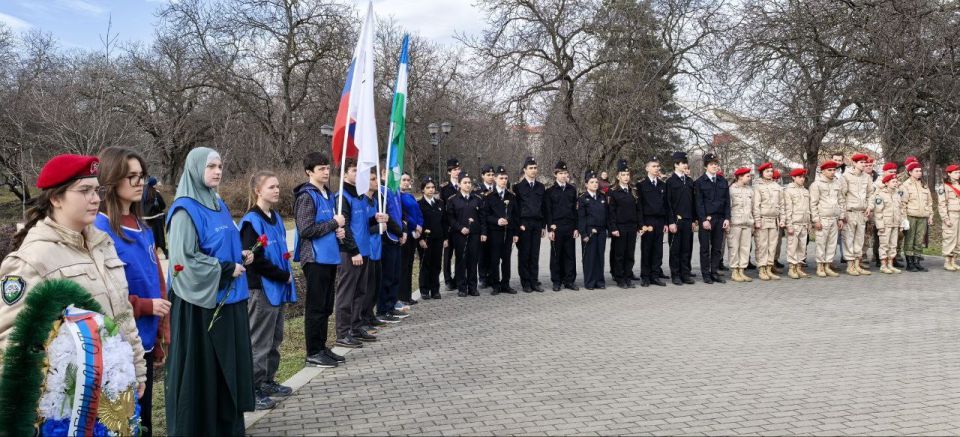 � ��������� �����-������������������ �������� �������� ������, ����������� 37-� ��������� ������ ��������� ����� �� �����������