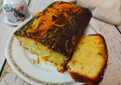 Как удивить родных нежным апельсиновым манником с курагой: секрет в простоте!