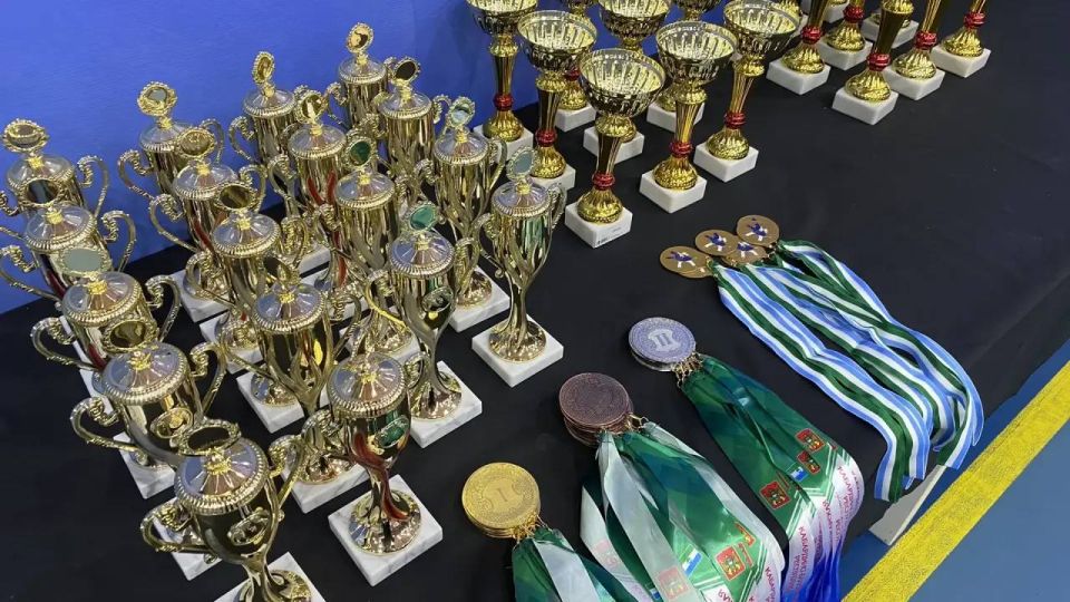 ����� ������ � ������������� ���������� ��������� � �������� �������� 6-�� ��������������� ������ �� ����� ������ ������������� ������� ��������� ������