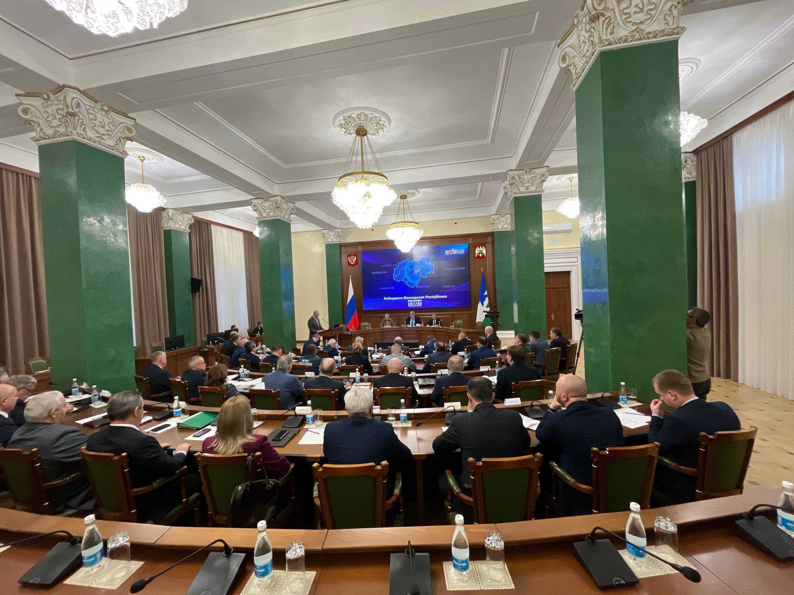 Глава Кабардино-Балкарии Казбек Коков провел заседание постоянно действующего координационного совещания по обеспечению правопорядка в регионе Глава Кабардино-Балкарии Казбек Коков провел заседание постоянно действующего координационного совещания по обеспечению правопорядка в регионе