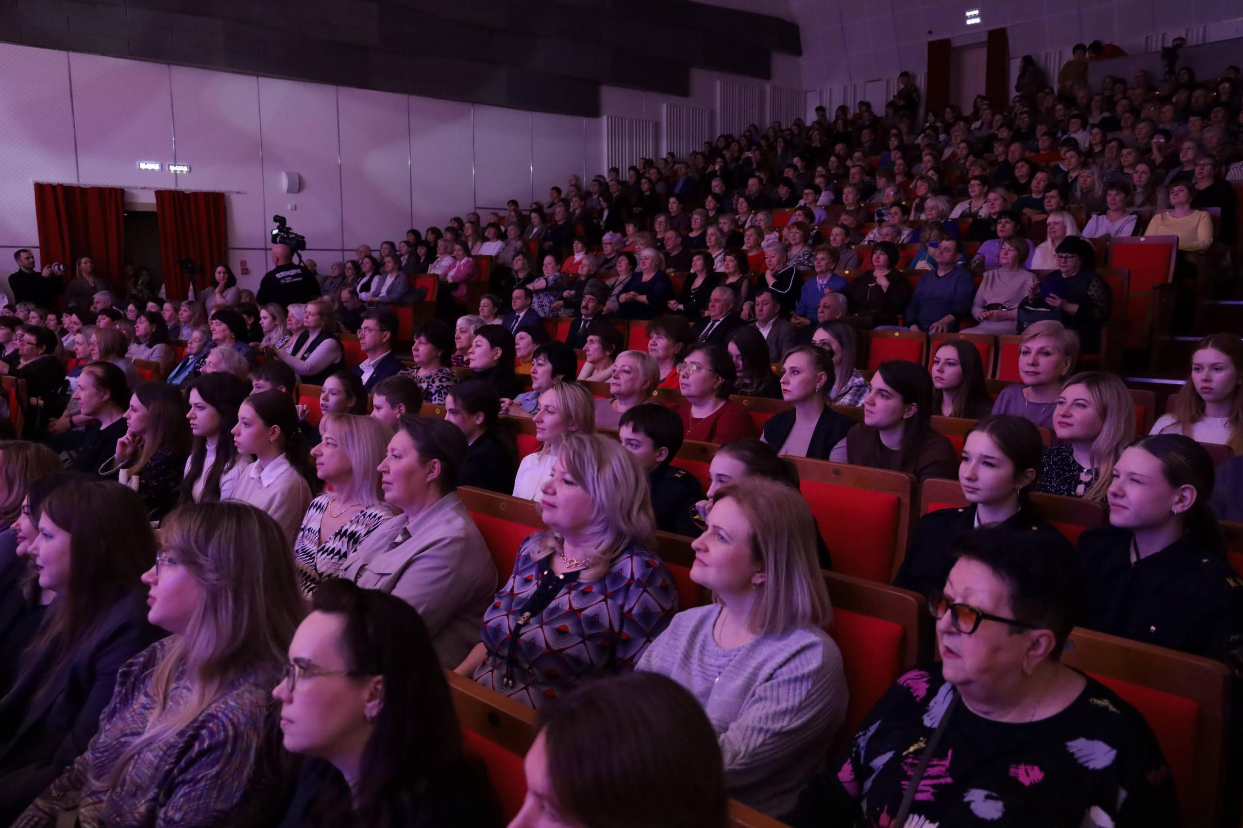 Творческая делегация из Кабардино-Балкарии приняла участие в мероприятиях, приуроченных к открытию Года единства народов России в Белгородской области Творческая делегация из Кабардино-Балкарии приняла участие в мероприятиях, приуроченных к открытию Года единства народов России в Белгородской области