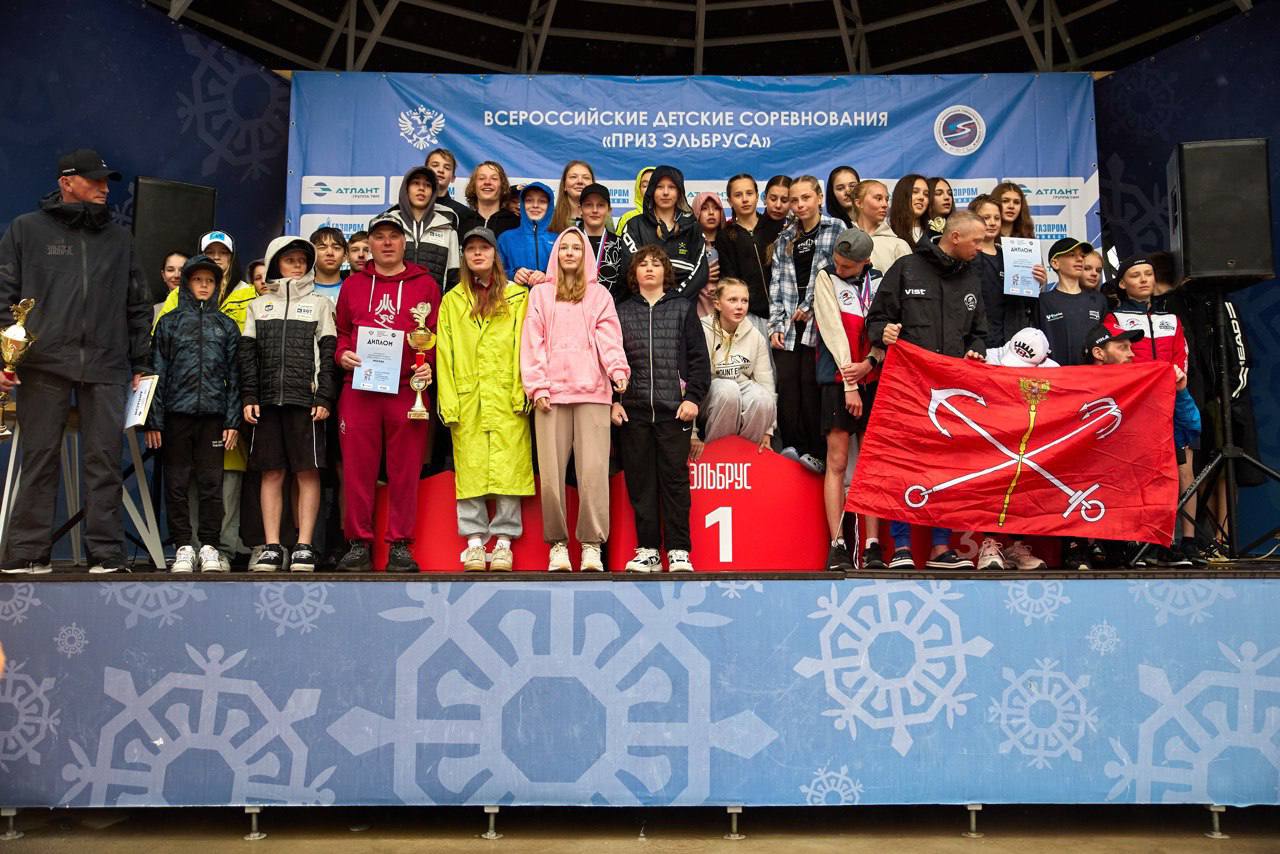 Михаил Дегтярёв: Провел встречу с президентом Федерации горнолыжного спорта России Леонидом Мельниковым Михаил Дегтярёв: Провел встречу с президентом Федерации горнолыжного спорта России Леонидом Мельниковым