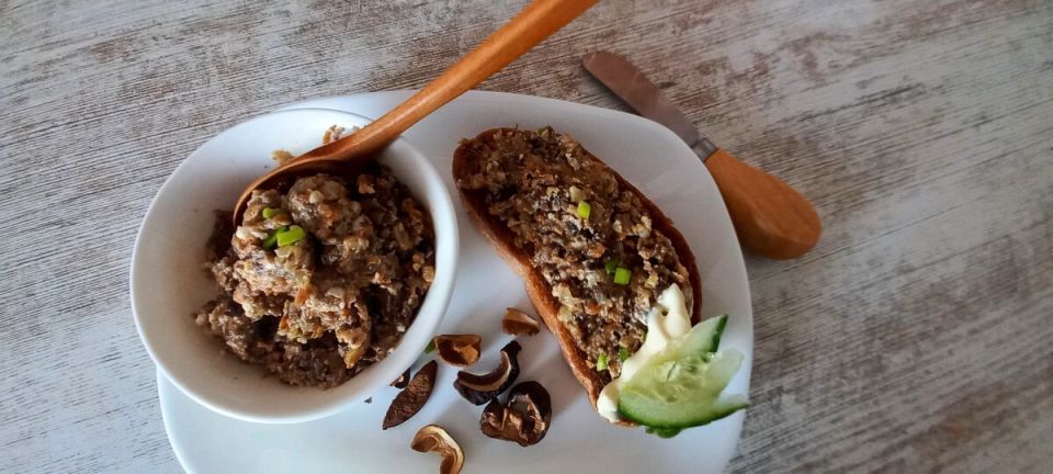 Грибная икра: простой рецепт для быстрых закусок