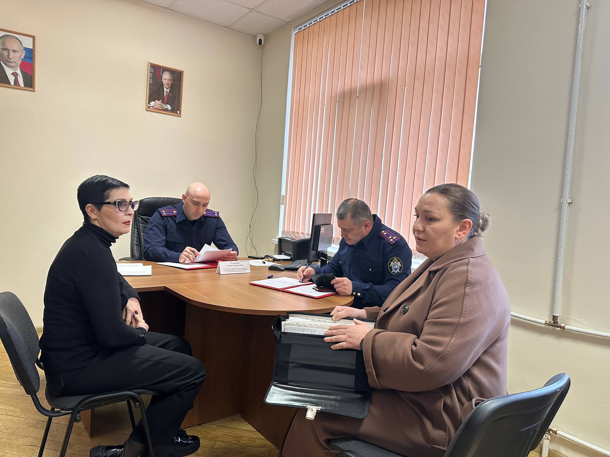 Заместитель руководителя следственного управления провел прием граждан Заместитель руководителя следственного управления провел прием граждан