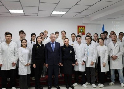 Более сотни студентов в Нальчике стали слушателями лекции «Безопасное будущее»