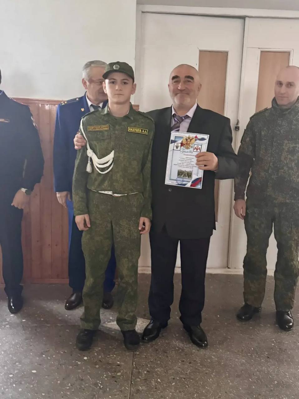 В МКОУ СОШ № 2 г. Баксана прошел смотр строя и песни среди кадетских классов с участием представителей ветеранской организации прокуратуры В МКОУ СОШ № 2 г. Баксана прошел смотр строя и песни среди кадетских классов с участием представителей ветеранской организации прокуратуры