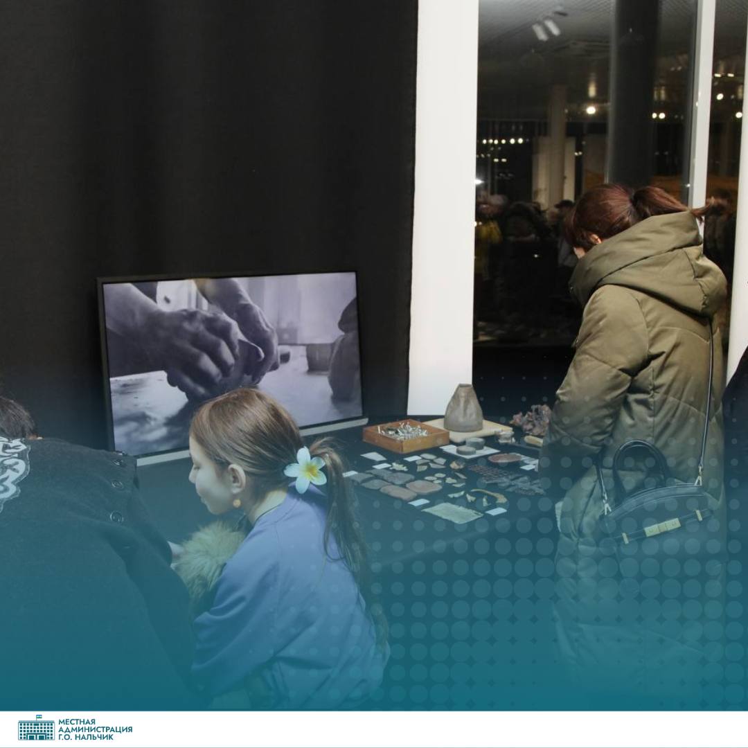 В Павильоне современного искусства Парка столетия открылась выставка Разият Газаевой «Хребет» В Павильоне современного искусства Парка столетия открылась выставка Разият Газаевой «Хребет»