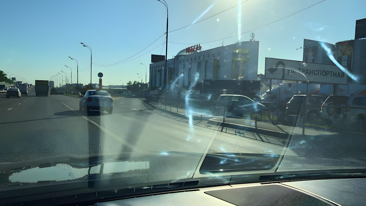 Как очистить лобовое стекло изнутри без разводов: простые шаги