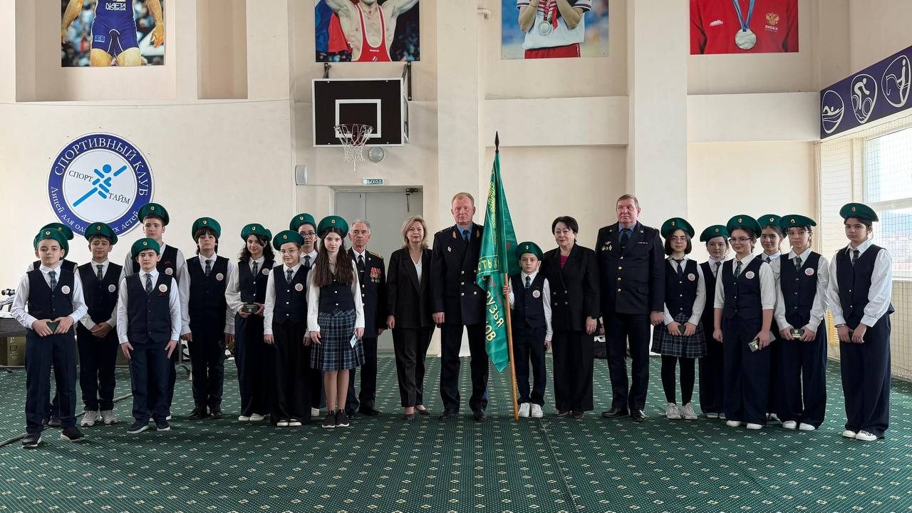 17 лицеистов посвящены в кадеты класса пограничной направленности 17 лицеистов посвящены в кадеты класса пограничной направленности