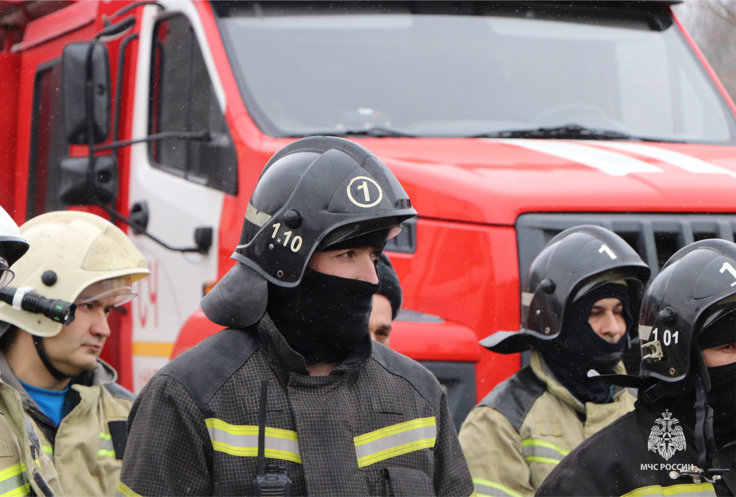 В Нальчике прошли пожарно-тактические учения специалистов МЧС России В Нальчике прошли пожарно-тактические учения специалистов МЧС России