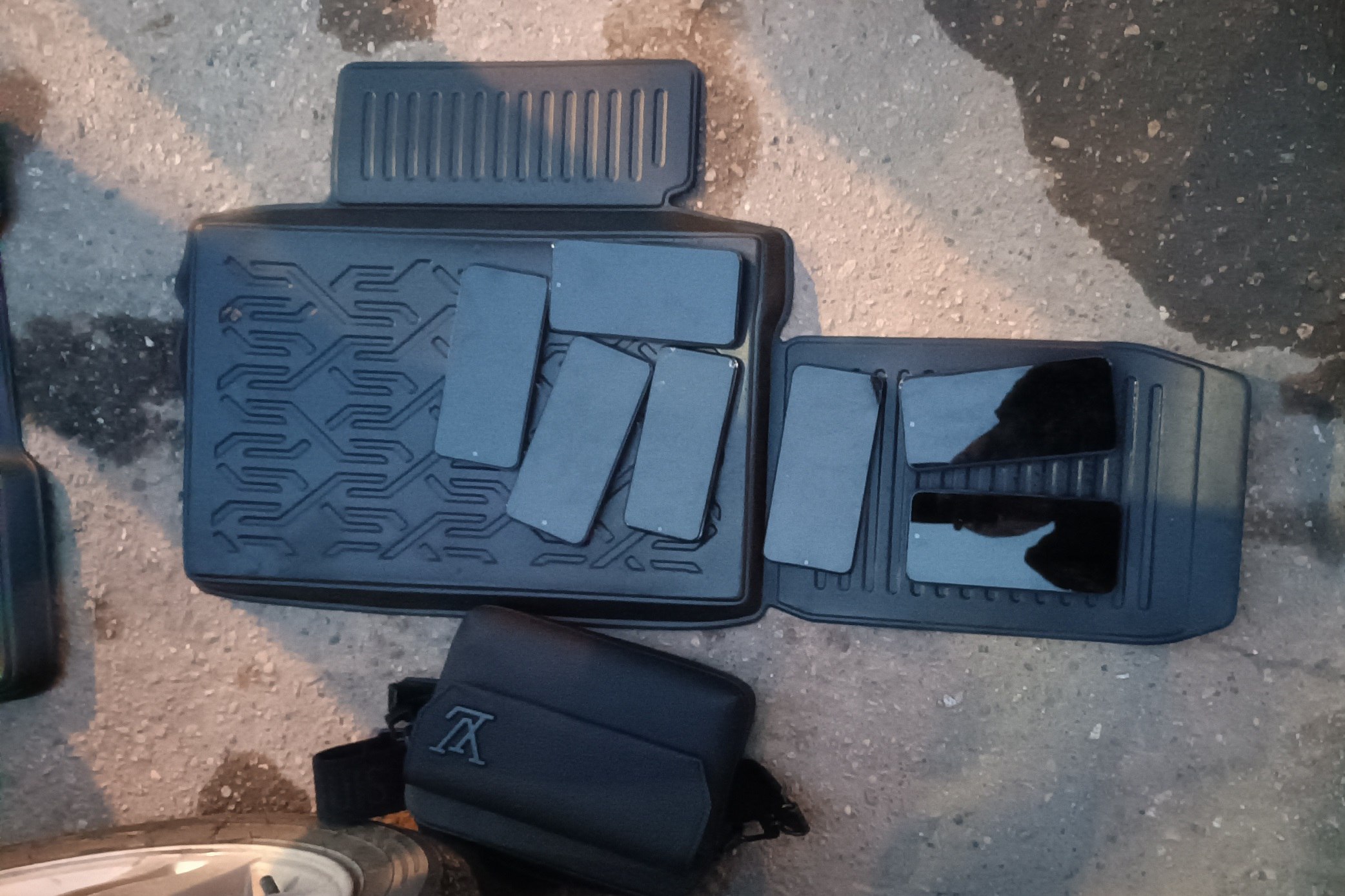 В Нальчике два студента уличены в скупке банковских карт и финансовых операциях в интересах аферистов В Нальчике два студента уличены в скупке банковских карт и финансовых операциях в интересах аферистов