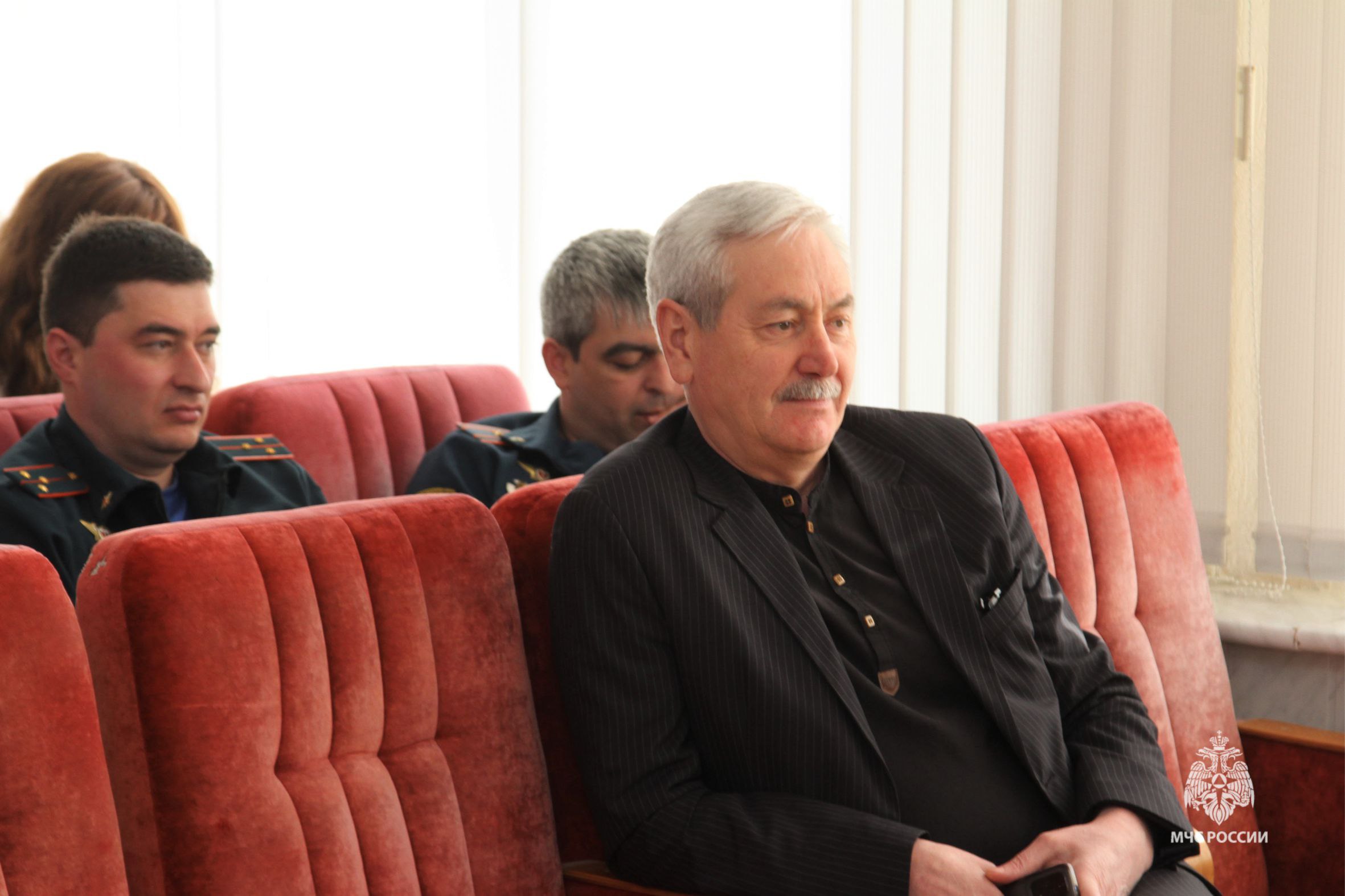 В региональном управлении МЧС России проведено занятие Российского общества «Знание» В региональном управлении МЧС России проведено занятие Российского общества «Знание»