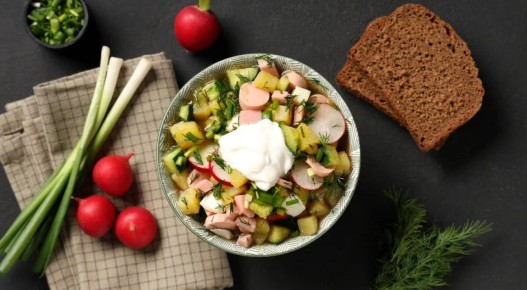 Окрошка на вине: думаем, стоит ли экспериментировать с любимым блюдом