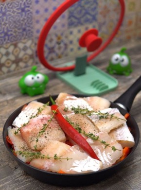 Нежная треска с овощами: быстрое и вкусное блюдо для всей семьи