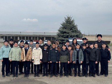В Кабардино-Балкарии будущие защитники правопорядка побывали в гостях у дорожной полиции