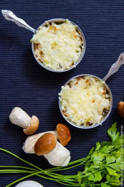 Нежный жюльен из грибов для гурманов