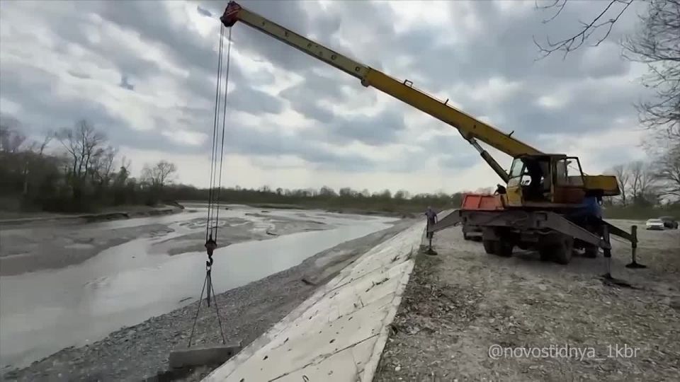 Специалисты республиканского «Управдора» на постоянной основе проводят мониторинг мостовых сооружений и водопропускных труб