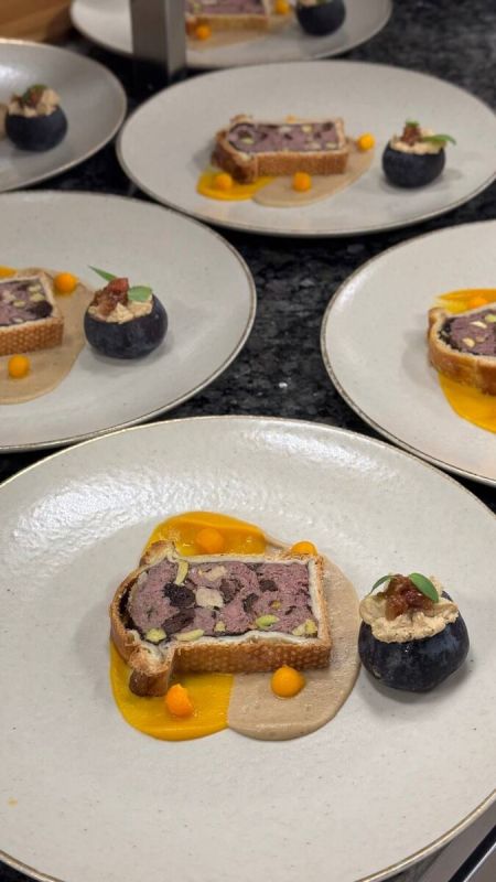 Тыквенные угощения осеннего сезона: кулинарные шедевры от шефов