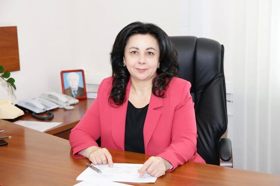 Интервью председателя Комитета Парламента КБР по контролю и регламенту Е.И.Кансаевой газете "Заман", приуроченное к Дню российского парламентаризма