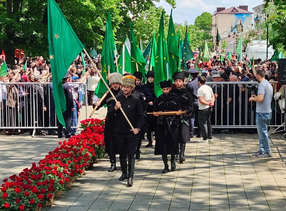 Нальчик почтил память жертв Кавказской войны Нальчик почтил память жертв Кавказской войны