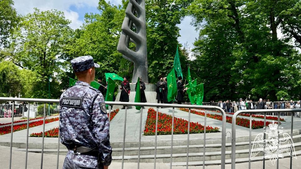 Росгвардейцы обеспечили безопасность во время памятного митинга в Нальчике Росгвардейцы обеспечили безопасность во время памятного митинга в Нальчике