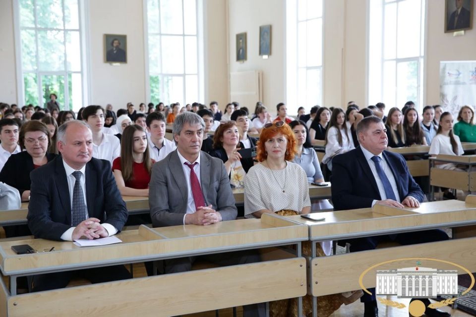 В преддверии Дня славянской письменности и культуры в Государственной национальной библиотеке КБР имени Т.К. Мальбахова состоялось просветительское мероприятие, организованное Министерством по делам национальностей и... В преддверии Дня славянской письменности и культуры в Государственной национальной библиотеке КБР имени Т.К. Мальбахова состоялось просветительское мероприятие, организованное Министерством по делам национальностей и...