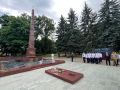 Памятная акция в честь Дня памяти и скорби проходит у мемориала «Вечный огонь славы» в Нальчике