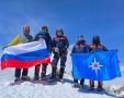 Спасатели МЧС Кабардино-Балкарии покорили Пик Ленина в Киргизии