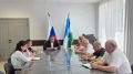 Глава местной администрации городского округа Баксан Хачим Мамхегов провел совещание со своими заместителями и заинтересованными лицами по поводу предстоящих трехдневных выборов
