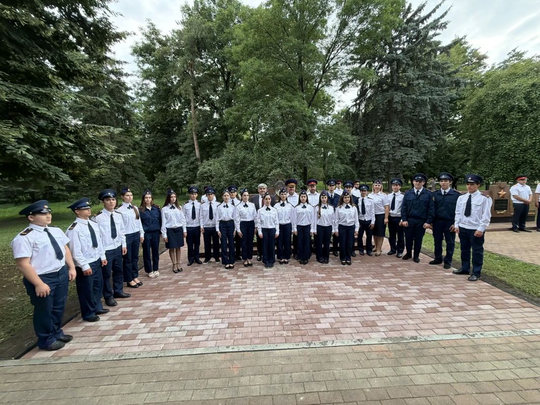 Казбек Коков: Принял участие в открытии памятника сотрудникам Следственного комитета Российской Федерации, погибшим при исполнении служебного долга Казбек Коков: Принял участие в открытии памятника сотрудникам Следственного комитета Российской Федерации, погибшим при исполнении служебного долга