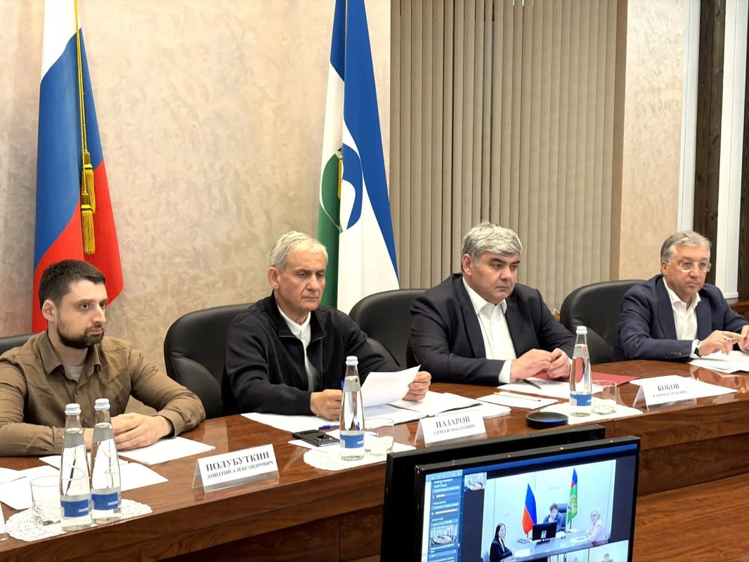 Казбек Коков: Вместе с заместителем Министра экономического развития РФ Сергеем Назаровым провели выездное заседание Рабочей группы по развитию всесезонного туристско-рекреационного комплекса «Эльбрус» при Правительственной... Казбек Коков: Вместе с заместителем Министра экономического развития РФ Сергеем Назаровым провели выездное заседание Рабочей группы по развитию всесезонного туристско-рекреационного комплекса «Эльбрус» при Правительственной...
