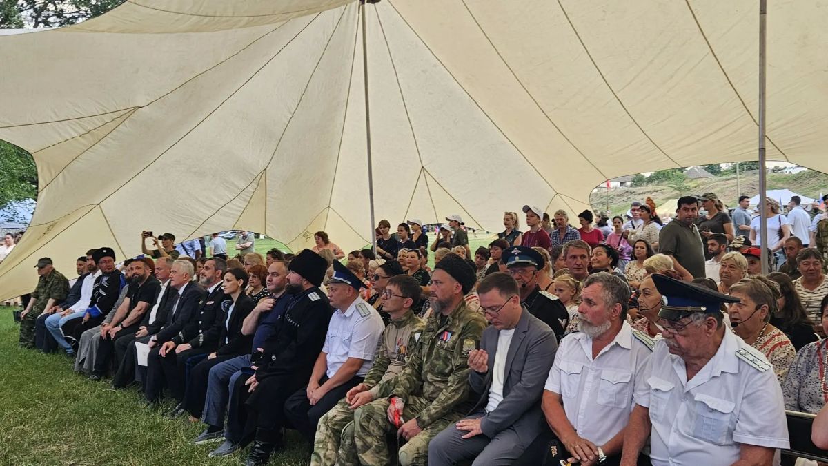 В КБР стартовал Межрегиональный слёт казачьей молодёжи В КБР стартовал Межрегиональный слёт казачьей молодёжи