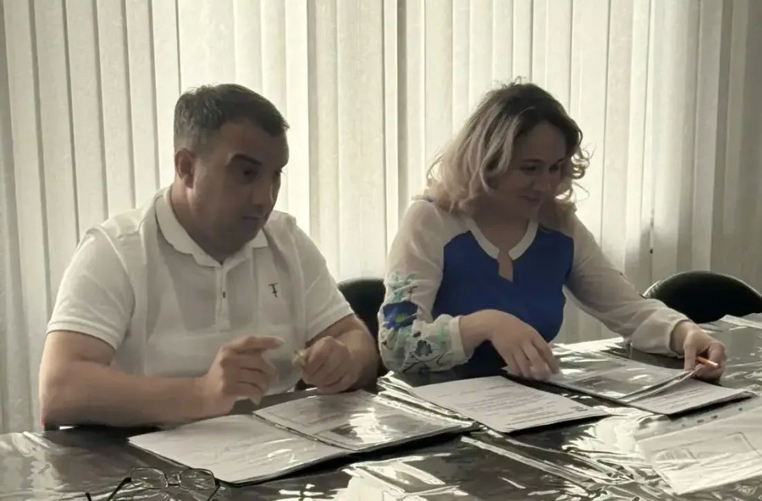 Рабочая группа Баксанской городской территориальной избирательной комиссии приняла документы по выдвижению списка кандидатов в депутаты Совета местного мамоуправления городского округа Баксан седьмого созыва у избирательного... Рабочая группа Баксанской городской территориальной избирательной комиссии приняла документы по выдвижению списка кандидатов в депутаты Совета местного мамоуправления городского округа Баксан седьмого созыва у избирательного...