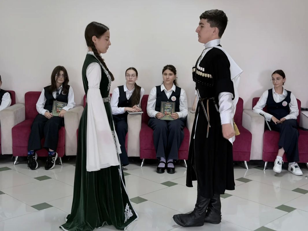 В Лицее для одарённых детей ГБОУ "ДАТ "Солнечный город " отметили День языков народов России В Лицее для одарённых детей ГБОУ "ДАТ "Солнечный город " отметили День языков народов России