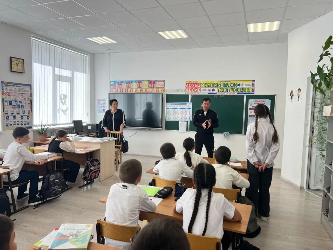 Госавтоинспекция Эльбрусского района провела уроки дорожной безопасности Госавтоинспекция Эльбрусского района провела уроки дорожной безопасности