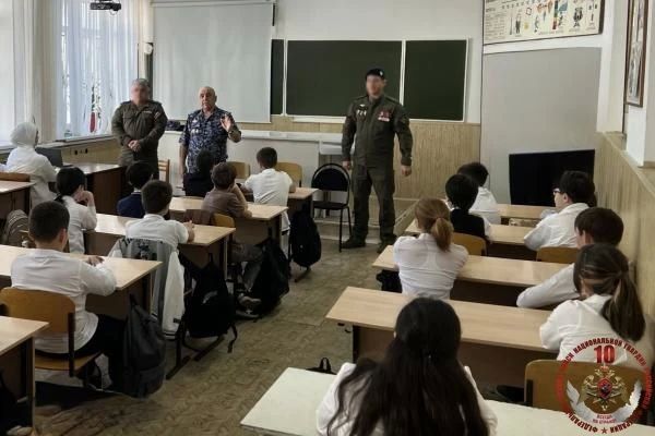 Представители Росгвардии провели для школьников урок Мужества в Кабардино-Балкарии Представители Росгвардии провели для школьников урок Мужества в Кабардино-Балкарии