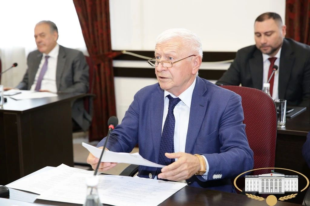 Под руководством Председателя Парламента КБР Татьяны Егоровой состоялось заседание президиума законодательного органа республики Под руководством Председателя Парламента КБР Татьяны Егоровой состоялось заседание президиума законодательного органа республики