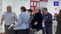 Кадры из Баксанского района Наш корреспондент Асият Бетуганова сейчас работает на избирательном участке № 11 в селе Баксаненок. Говорит, что избиратели приходят сюда семьями, голосование проходит в штатном режиме