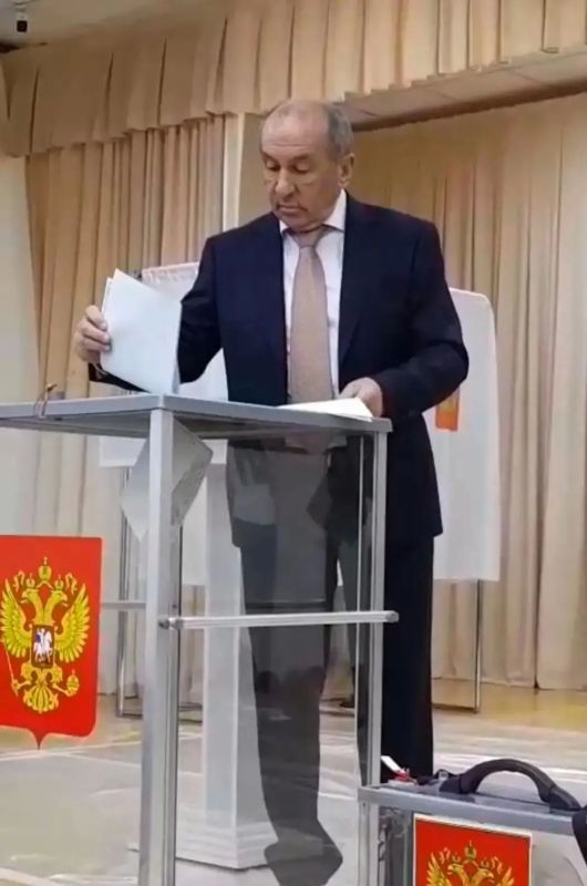 В Кабардино-Балкарии продолжаются выборы депутатов Государственной Думы ФС РФ девятого созыва и депутатов представительных органов местного самоуправления КБР В Кабардино-Балкарии продолжаются выборы депутатов Государственной Думы ФС РФ девятого созыва и депутатов представительных органов местного самоуправления КБР