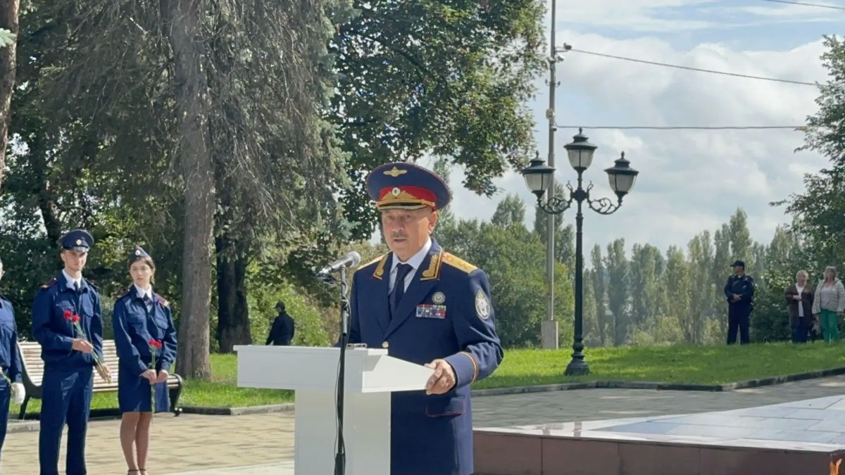 В Кабардино-Балкарии почтили память сотрудников Следственного комитета В Кабардино-Балкарии почтили память сотрудников Следственного комитета