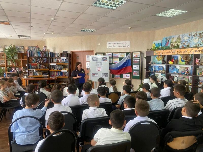 В Кабардино-Балкарии инспекторы по делам несовершеннолетних проводят профилактические мероприятия с родителями и школьниками В Кабардино-Балкарии инспекторы по делам несовершеннолетних проводят профилактические мероприятия с родителями и школьниками