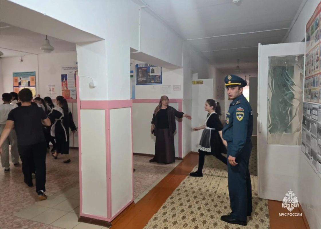 В общеобразовательных учреждениях Эльбрусского района проведены занятия по основам безопасности жизнедеятельности В общеобразовательных учреждениях Эльбрусского района проведены занятия по основам безопасности жизнедеятельности