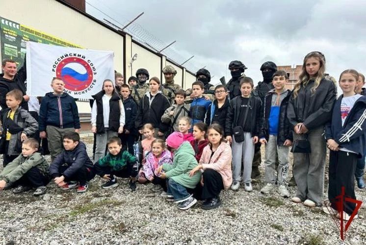 В Кабардино-Балкарии прошла акция «Один день с Росгвардией» В Кабардино-Балкарии прошла акция «Один день с Росгвардией»