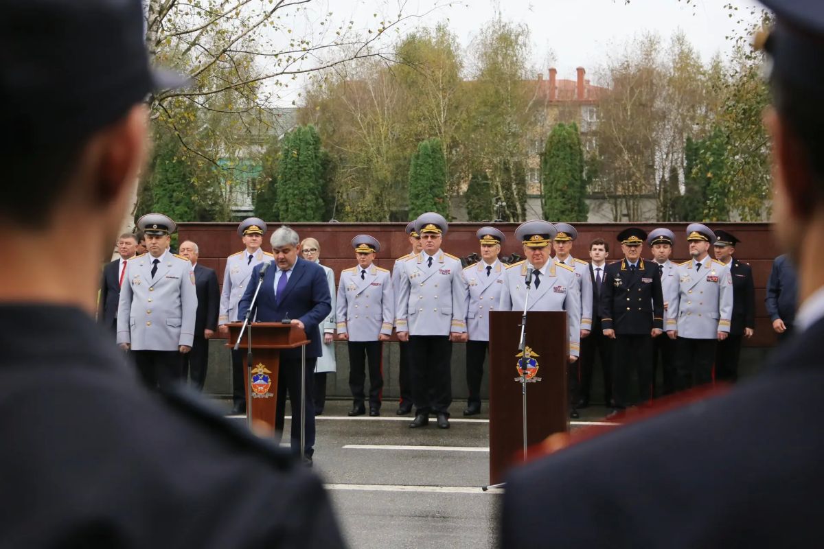 Начальник ГУ МВД России по СКФО Сергей Бачурин принял участие в церемонии открытия Северо-Кавказского института МВД России