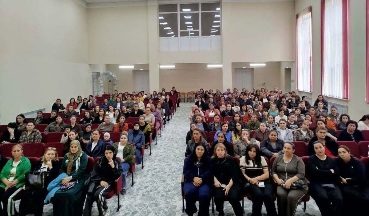 В ЛЕСКЕНСКОМ РАЙОНЕ СОТРУДНИКИ ПОЛИЦИИ ОБСУДИЛИ С УЧАЩИМИСЯ И РОДИТЕЛЯМИ АКТУАЛЬНЫЕ ВОПРОСЫ БЕЗОПАСНОСТИ В ЛЕСКЕНСКОМ РАЙОНЕ СОТРУДНИКИ ПОЛИЦИИ ОБСУДИЛИ С УЧАЩИМИСЯ И РОДИТЕЛЯМИ АКТУАЛЬНЫЕ ВОПРОСЫ БЕЗОПАСНОСТИ