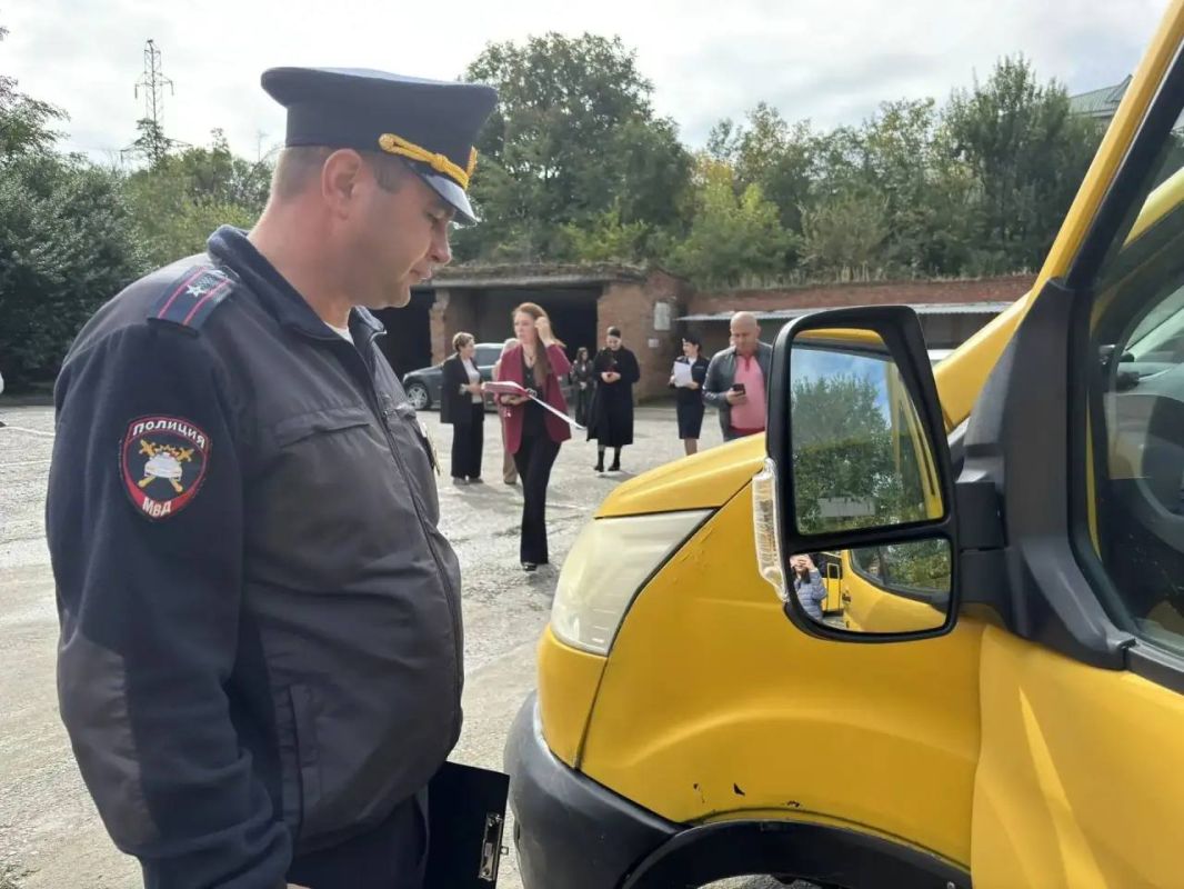 В Кабардино-Балкарской Республике впервые состоялся конкурс школьных автобусов, посвященный безопасности детских перевозок В Кабардино-Балкарской Республике впервые состоялся конкурс школьных автобусов, посвященный безопасности детских перевозок