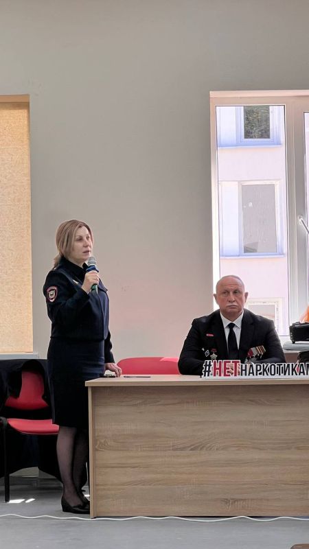 Урок о вреде наркотиков проводят сегодня для учеников 28 школы Нальчика Урок о вреде наркотиков проводят сегодня для учеников 28 школы Нальчика